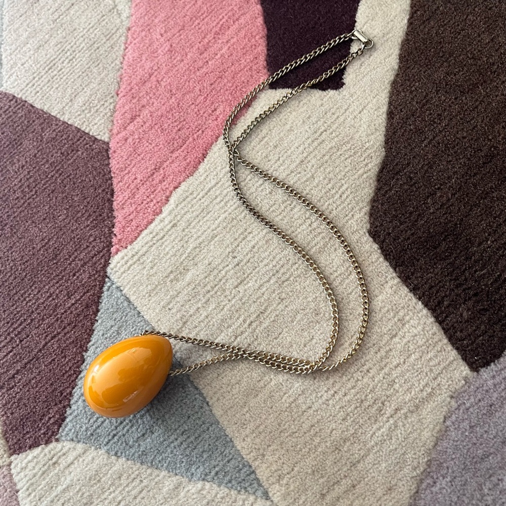 Vintage Butterscotch Bakelite Egg Shaped Pendant Necklace